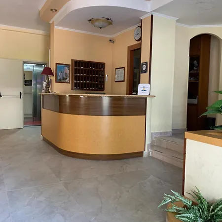 Aurora 3* فيستَ