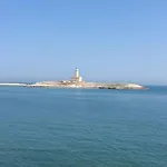 מלון Aurora